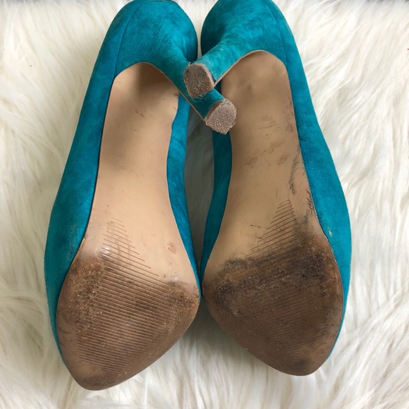 Steve Madden Turquoise Suede Platform Pumps - Picture 6 of 6